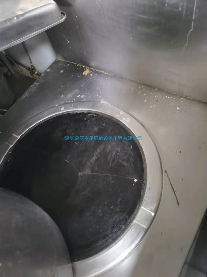 電磁矮湯爐/煲湯爐微晶玻璃破損后為何總跳閘？如何解決？