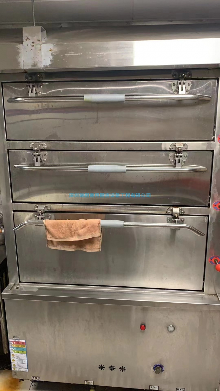 三門海鮮蒸柜的火不定時(shí)自動(dòng)熄滅、不上蒸汽、火散開、伴隨著燒焦的味道，是什么原因？如何解決？